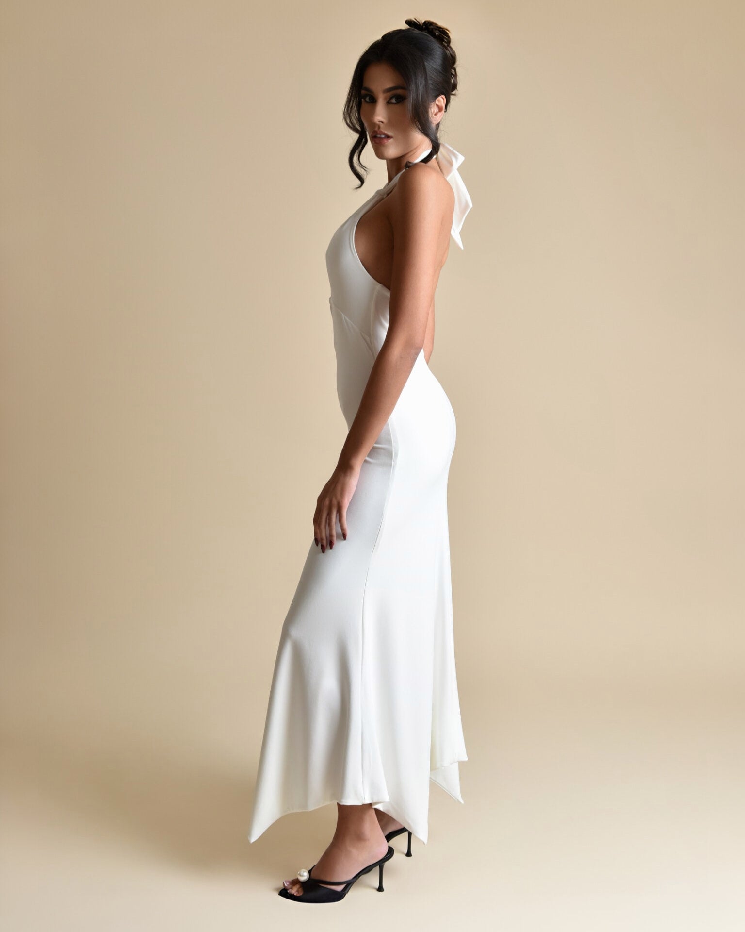 Halter-Neck Open Back Maxi Dress - HEMERA